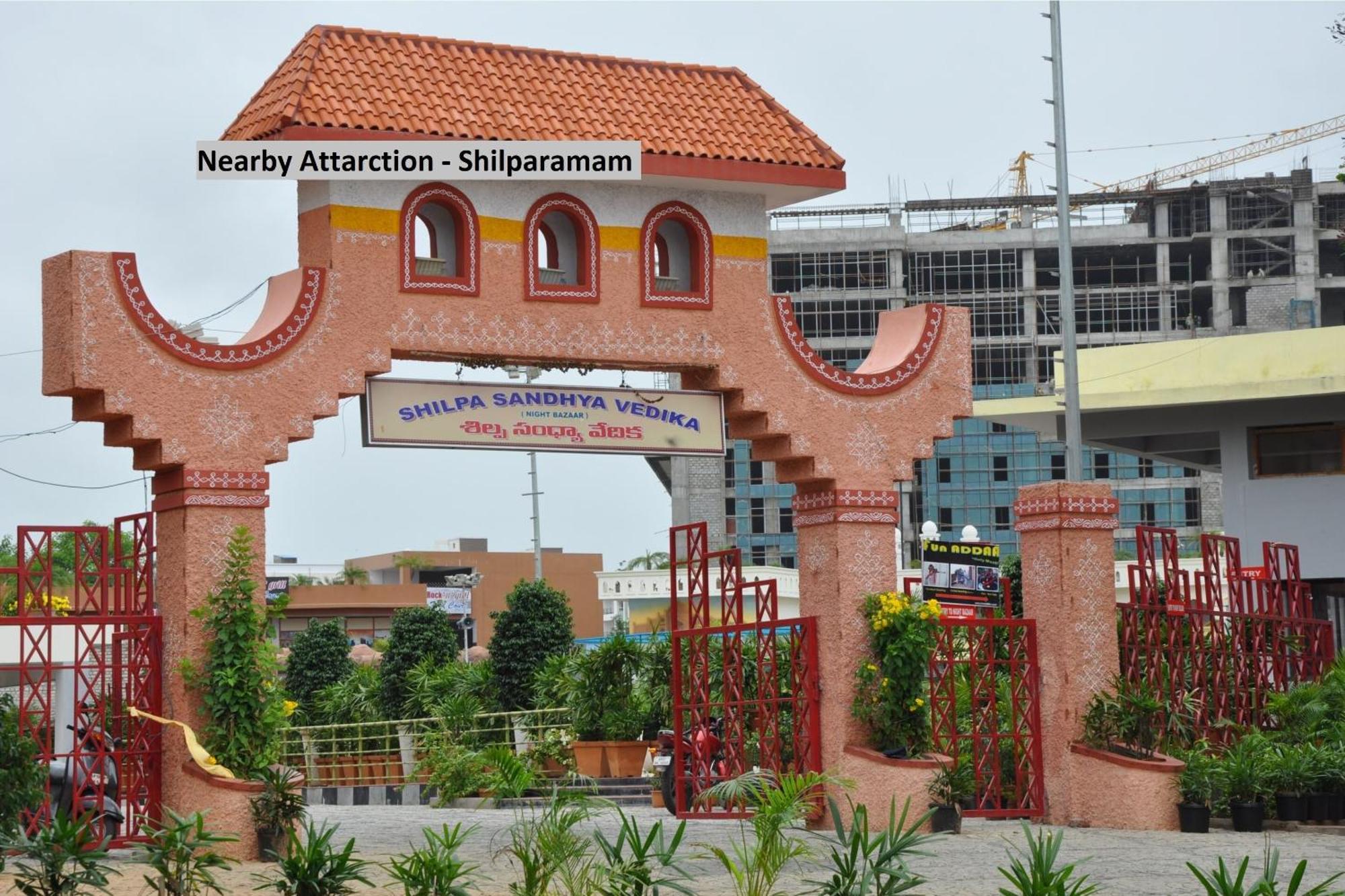 Townhouse Halcyon Deccan Inn Near Shilparamam Kondapur  Εξωτερικό φωτογραφία